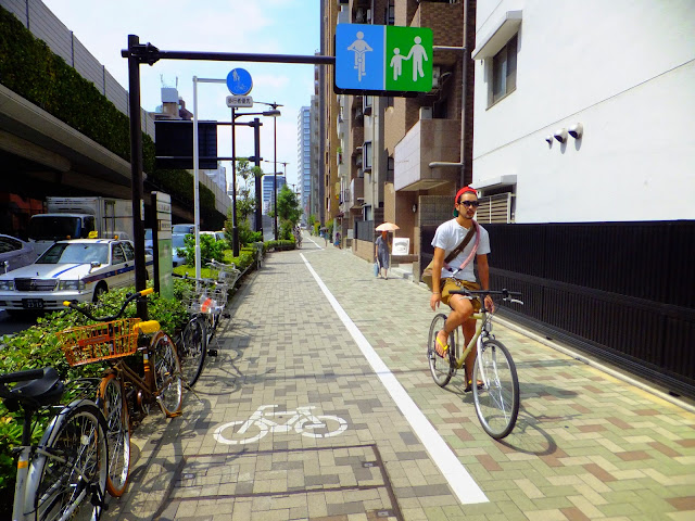 Sidewalk Cycling Lane, Tokyo, Japan