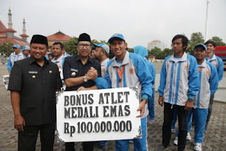 Menjaga Persatuan dan Kesatuan Ada Pada Pundak Pemuda Menjaga Persatuan dan Kesatuan Ada Pada Pundak Pemuda