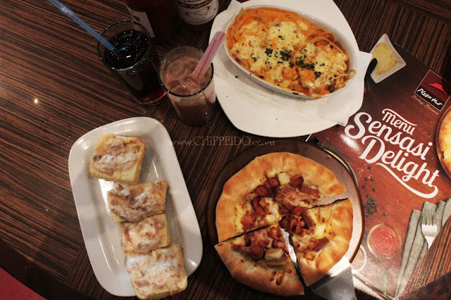 www.CHIPPEIDO.co.vu www.CHIPPEIDO.co.vu_chippeido_kuliner_makan enak gak takut kanker_pizza hut_review_surabaya_indonesia_amerika_pizza_molor_mozzarella_keju