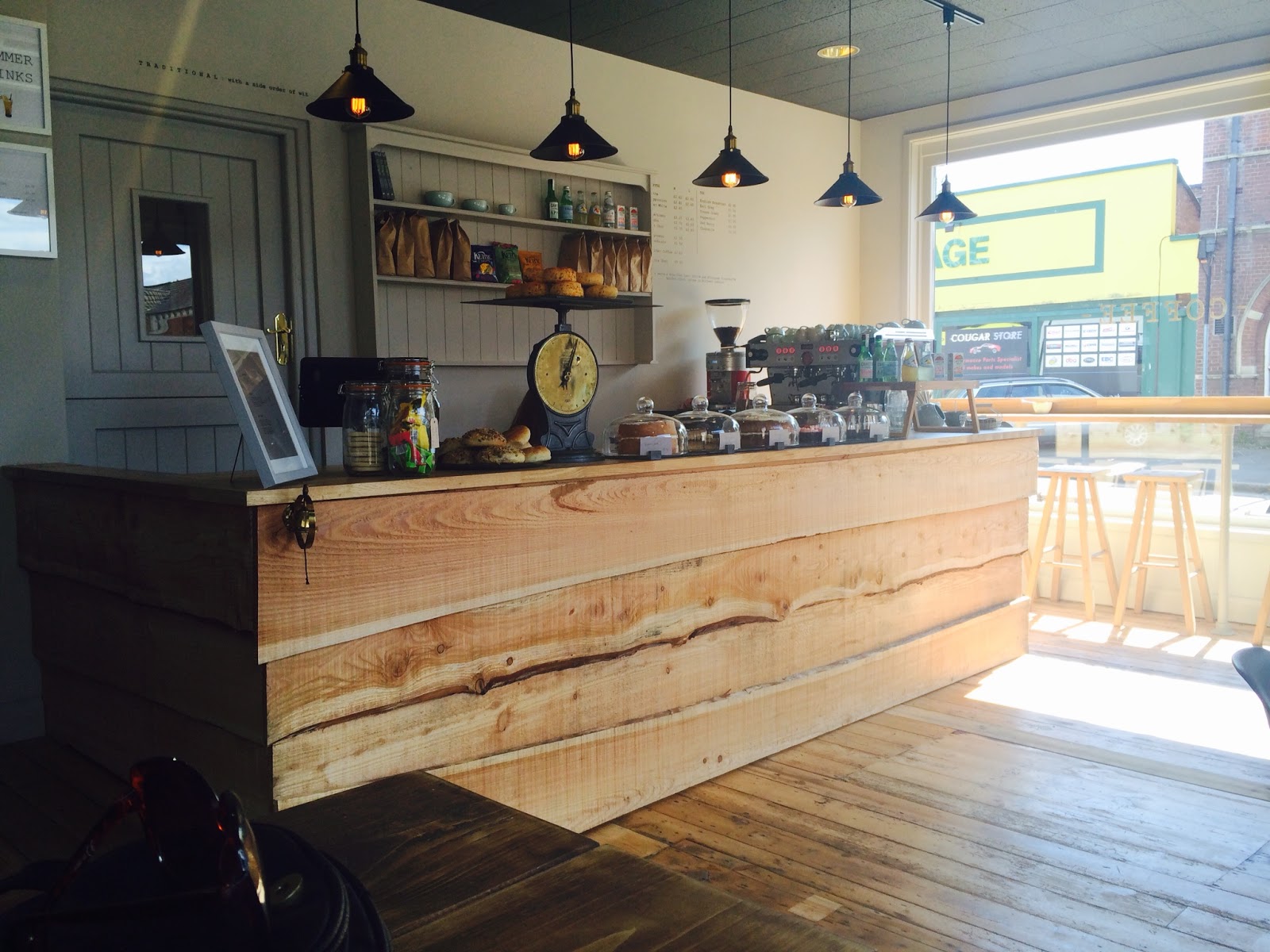 Gracie Goes... to Northern Cobbler, Leicester