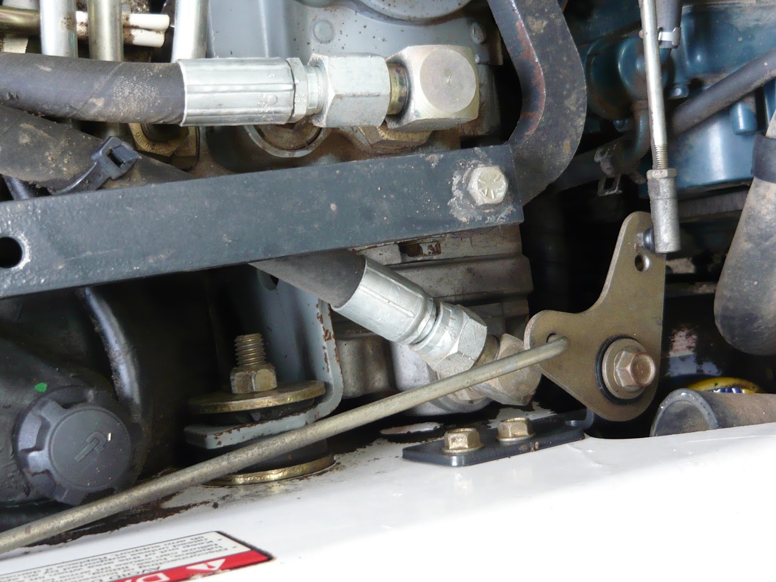 CHRISTIE PACIFIC CASE HISTORY: Bobcat 463 hydraulic pump failure