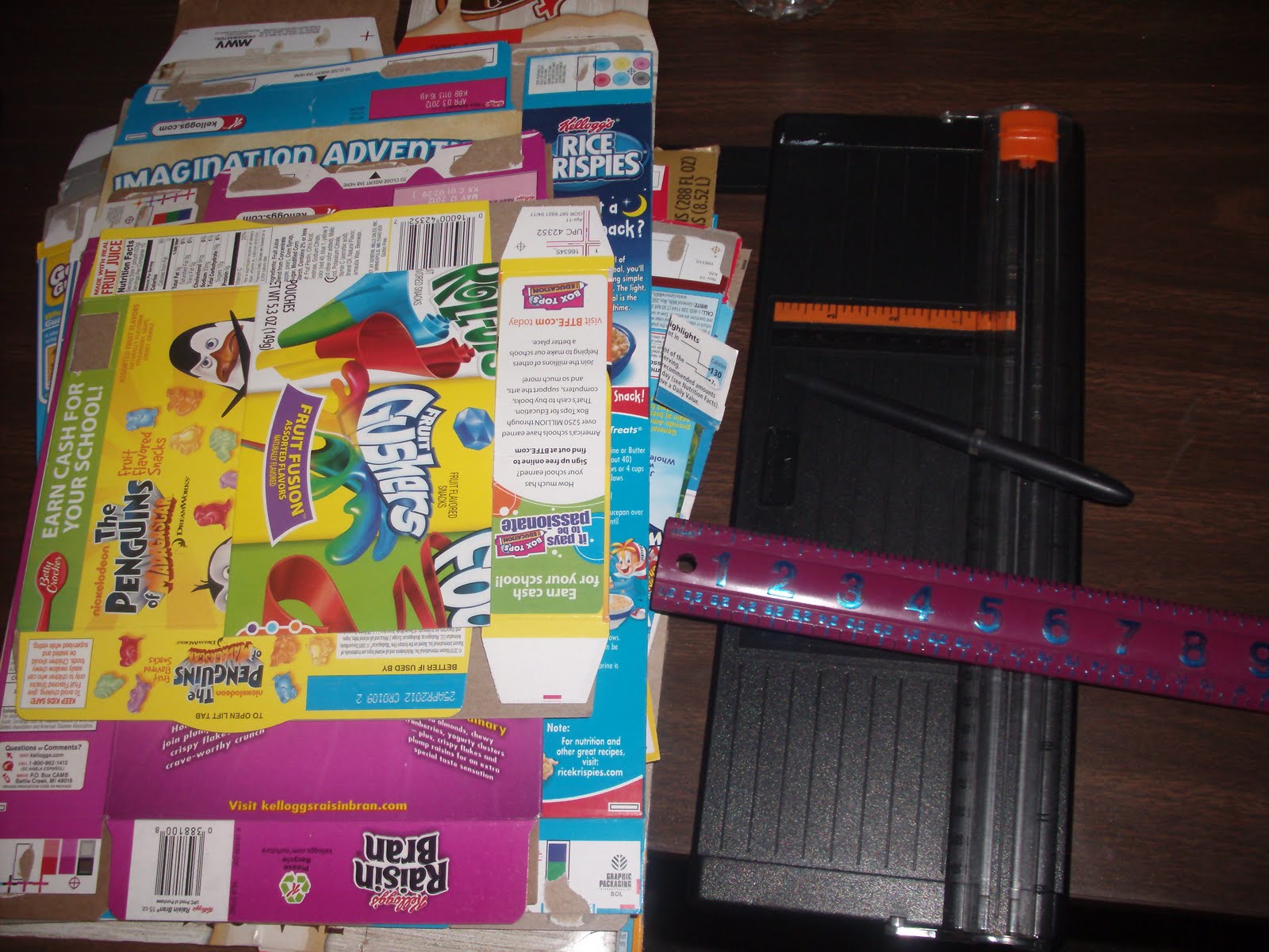 Vicki's Vault: Cereal Box Craft - Postcard