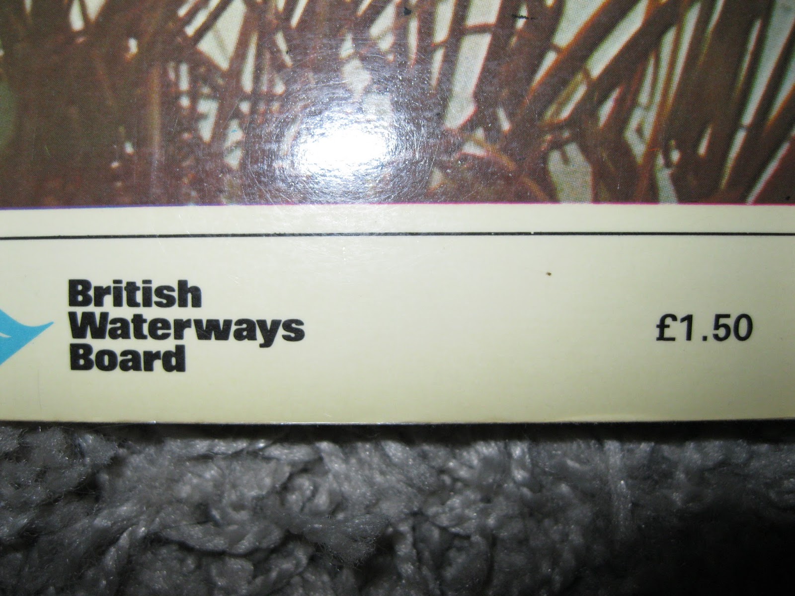 Narrowboat Ellis Waterways guides & our first Windlass...