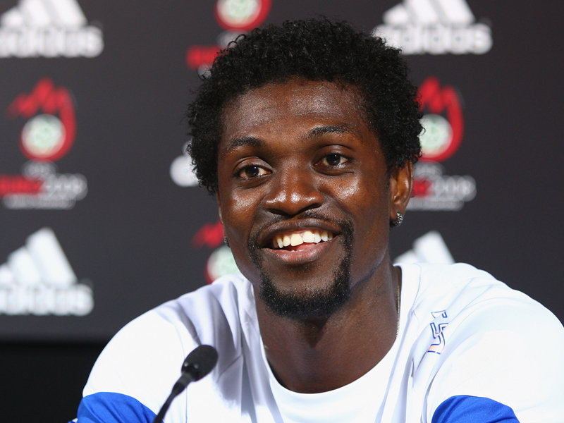 EMMANUEL ADEBAYOR COMPLETES MOVE TO TOTTENHAM - reigningtrend