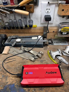 audew multi function jump starter charging