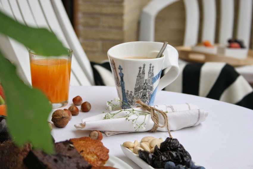 Desayuno al aire libre con la nueva laza New Wave Barcelona de Villeroy & Boch6