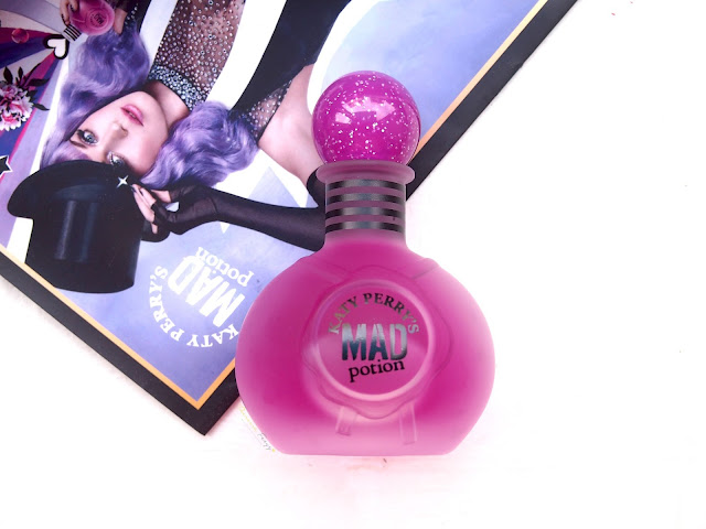 Mad Potion is a perfume with magical elixir sensation with its oriental musk scent.This fragrance's main scent is vanilla and it is contained from all around the world with the duo amber and jasmine that adds the twist of mysterious and playful fun.
