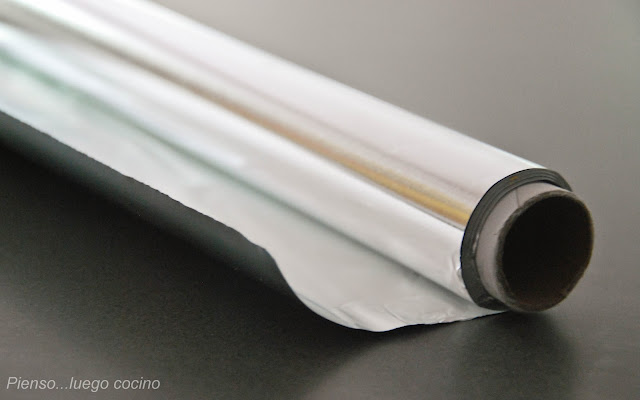 papel aluminio en el horno electrico