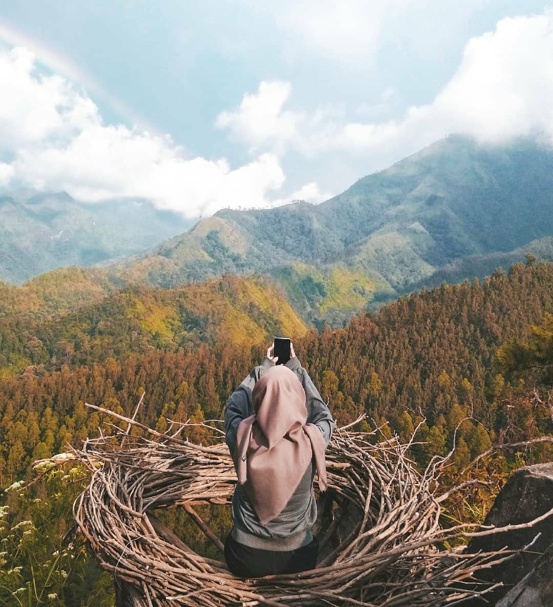 Watu Lawang - Nganjuk. Destinasi Wisata Alami ~ NGANJOKES