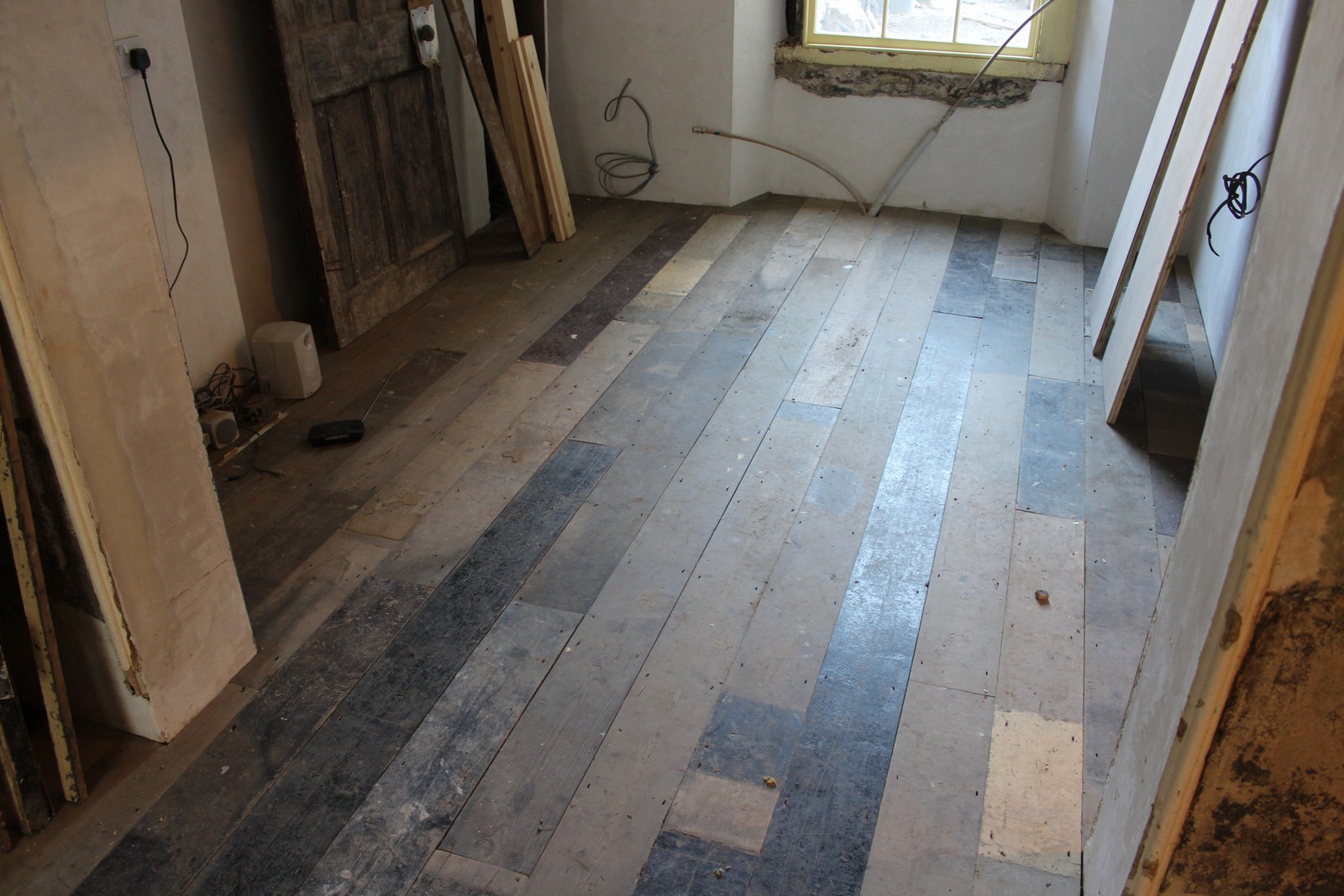 House Renovation Dundalk, Louth, Ireland Laying Of Floorboards Complete