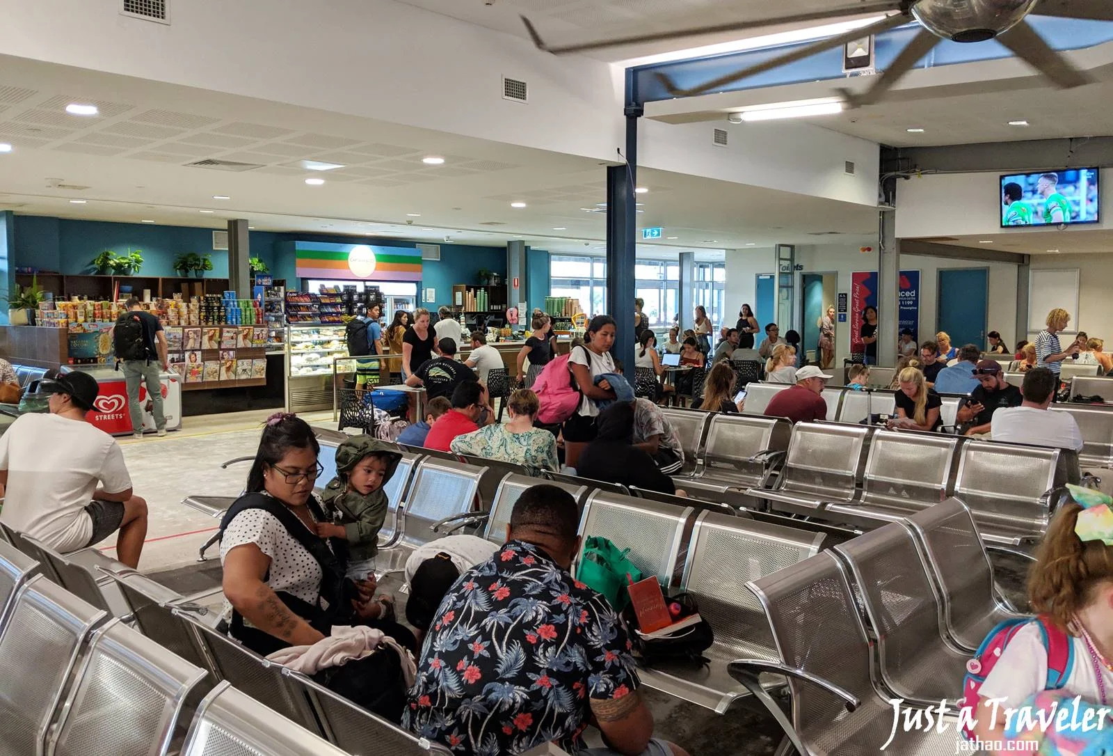 聖靈群島-艾爾利海灘-交通-巴士-公車-介紹-攻略-費用-路線-教學-接駁-機場-時刻-搭乘-Whitsundays-Airlie-Beach-Bus-Transport