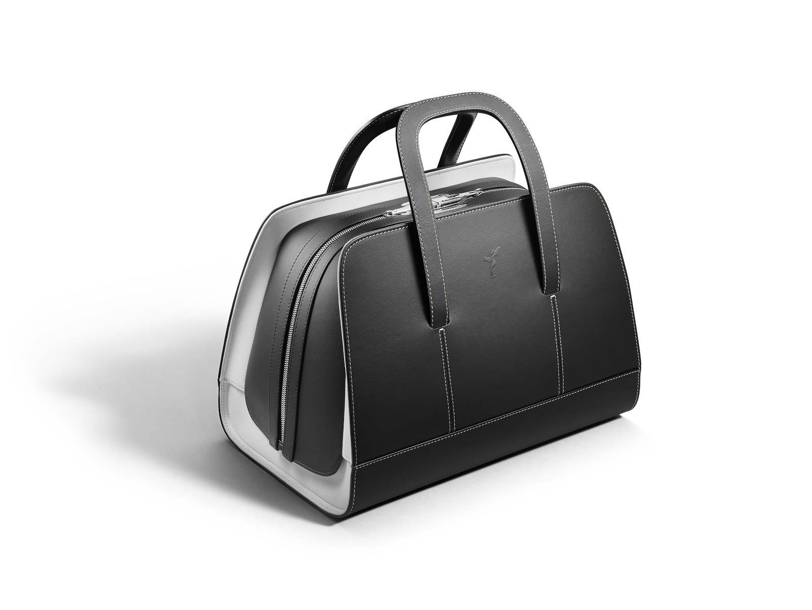 Technical Beauty at Boxfox1 An elegant Wraith Luggage Collection