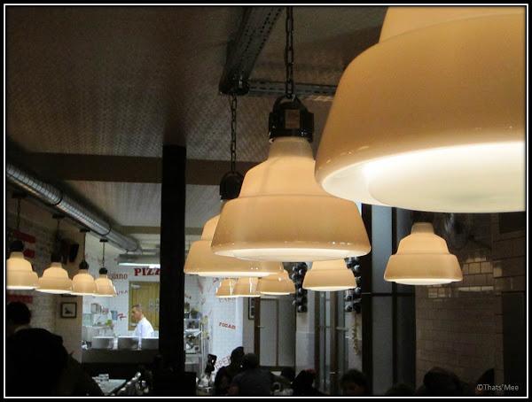 Resto Italien Nolita rue rambuteau Paris 4, bar lampes suspensions