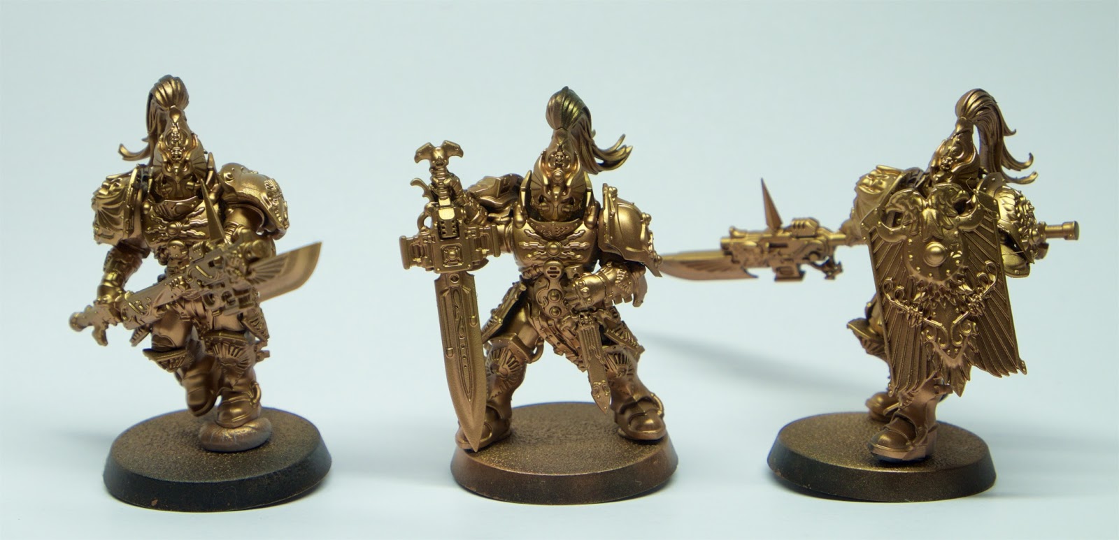 What's On Your Table: Thousand Sons Gloss Colour Scheme and Custodes w...