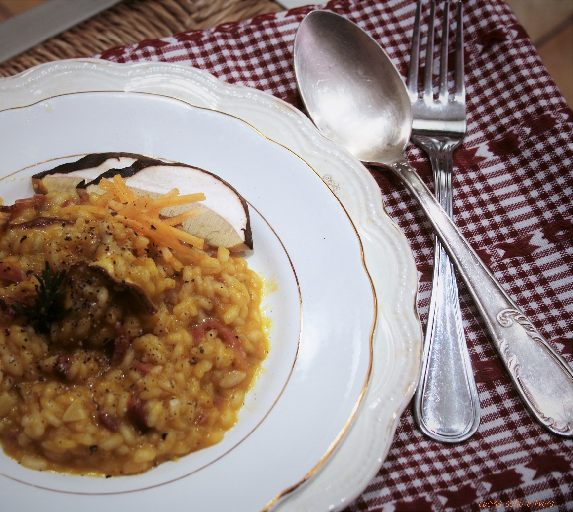 RISOTTO CON ZUCCA GIALLA, FUNGHI E SPECK CUCINA SOTTO A LIVARA