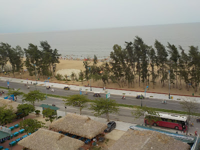 サムソンビーチ(Bãi biển Sầm Sơn) サムソンビーチ(Bãi biển Sầm Sơn)