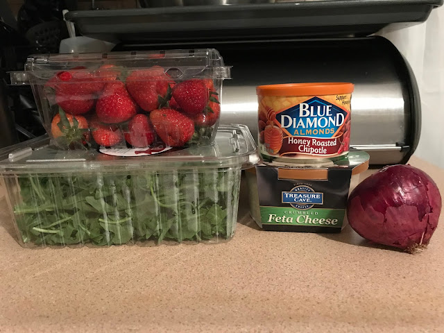 Strawberry Arugula Salad with Grilled Chicken