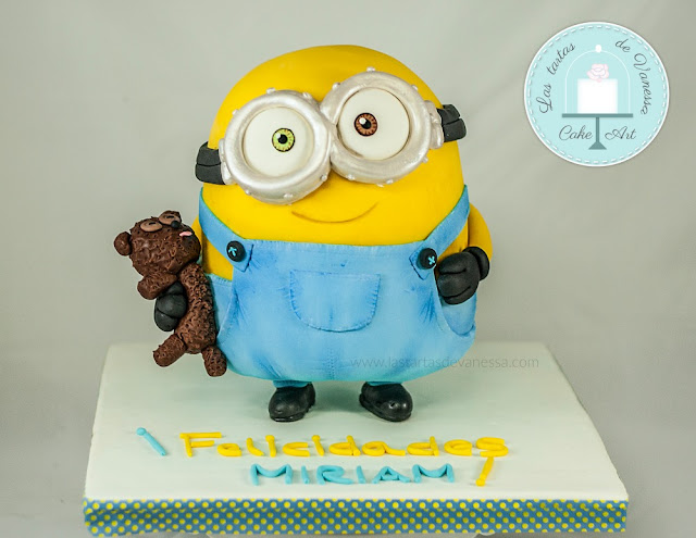 Tarta 3d Minion bob Tarta 3d Minion bob
