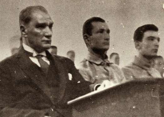 Atatürk Resimleri