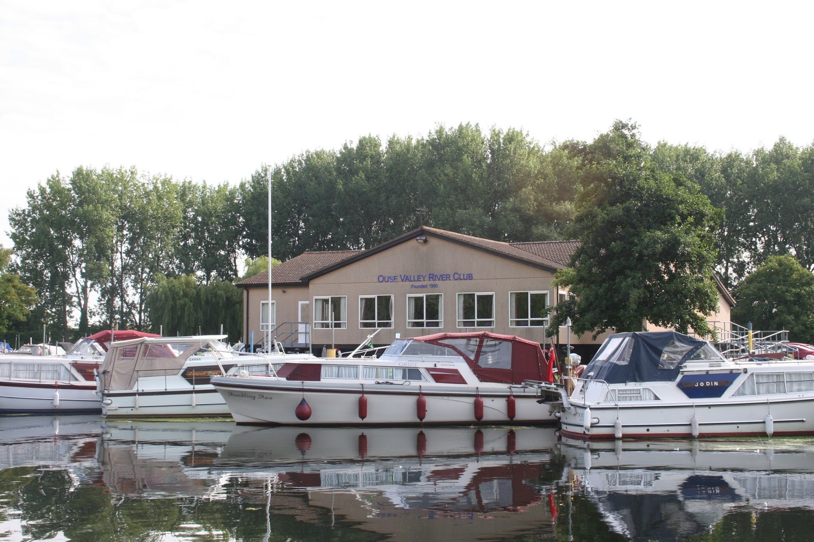Narrowboat Annie Thursday 13 July St Neots Lock to Great Barford (9 miles 4 locks)