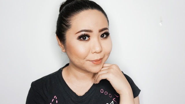 Dramatic Brown Smokey Eyes to enhance asian eyes to look bigger without eye lids tape. Using brown and black from Sephora Makeup Academy Palette. Private class for corrective make-up is available in Jakarta. Smokey eye to enhance monolids.