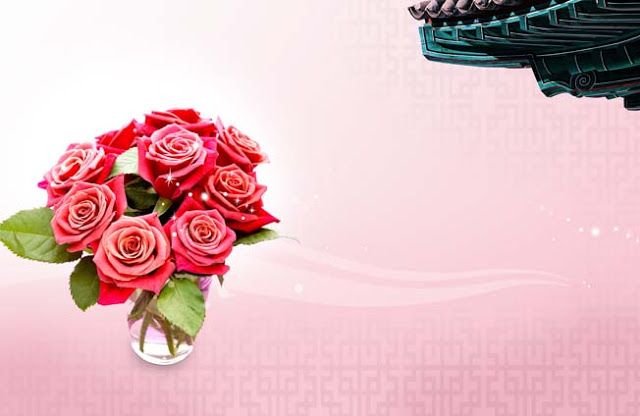 تحميل خلفية مزهريه زجاجيه وزهور حمراء مفتوحه للفوتوشوب ,Glass Vase Red Flowers PSD Background