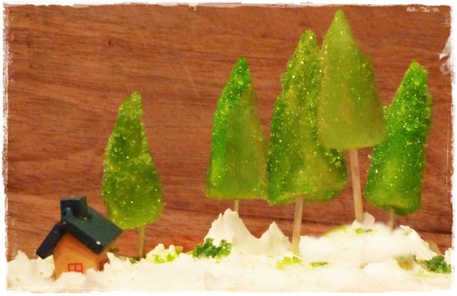 marzipan trimmings cake decorations