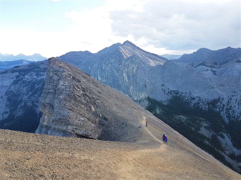 Hiking Mount Yamnuska Choose Your Own Adventure Play Outside Guide Hiking Mount Yamnuska Choose Your Own Adventure Play Outside Guide