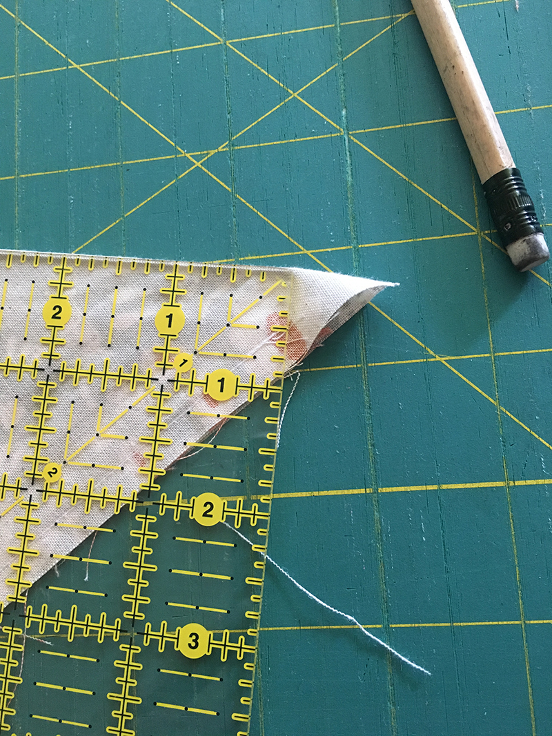 Free Tutorial for Self Binding Double Sided Napkins The Intrepid Thread