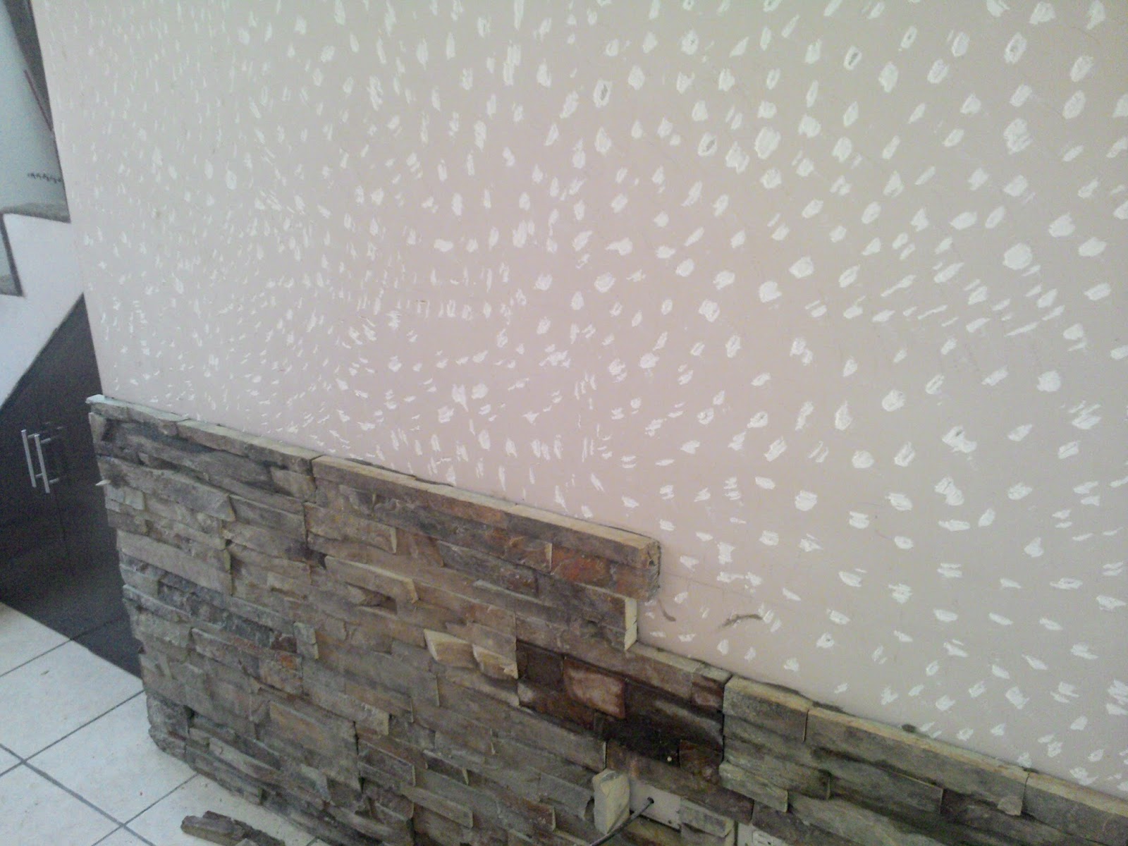 RCkennett: Piedra en muro