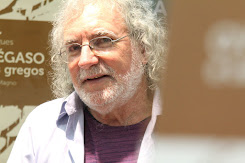 CASA AZUL DA LITERATURA TEM UM POEMA DE FERREIRA GULLAR