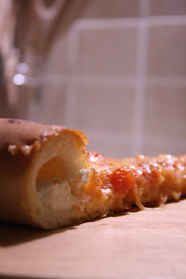 pizza con bordo farcito