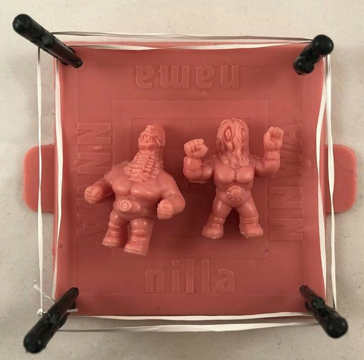 New FREAKY GEEKS Bulk 20 pieces 1/" Figures Figurines Vending Toys