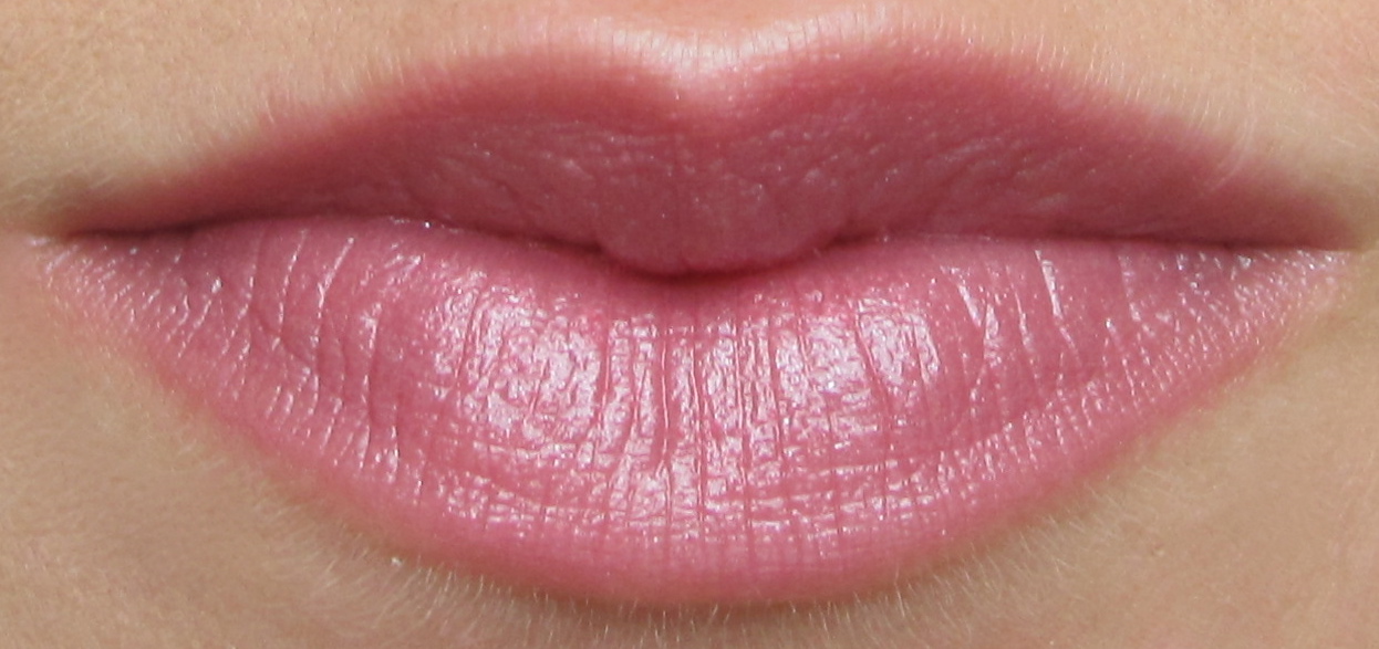 Chanel Boy Rouge Coco Shine Hydrating Sheer Lipshine Review & Swatches