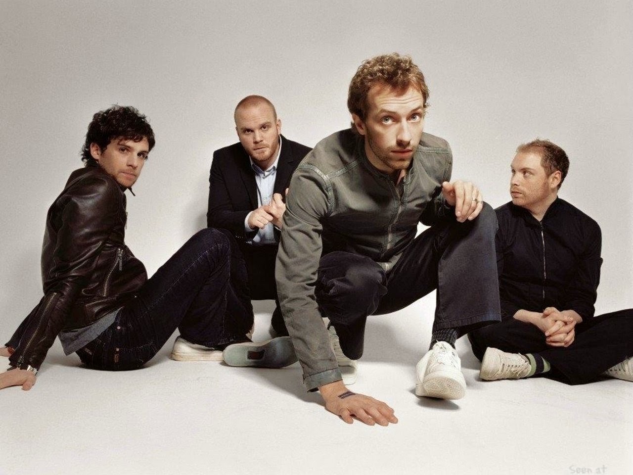Coldplay is a British alternative rock band, formed in London, United Kingdom in 1997. http://www.jinglejanglejungle.net/2015/01/uk6.html #Coldplay