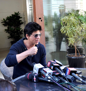 Shahrukh Khan talks about Wankhede Issue with Security Guards 