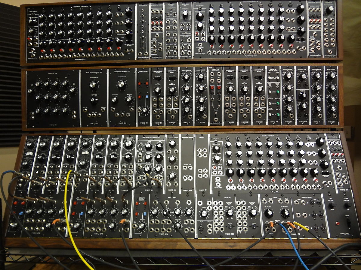 Moog modular 55. Moog modular system. Moog modular 55. Behringer system for supermarket. Moog system 55.