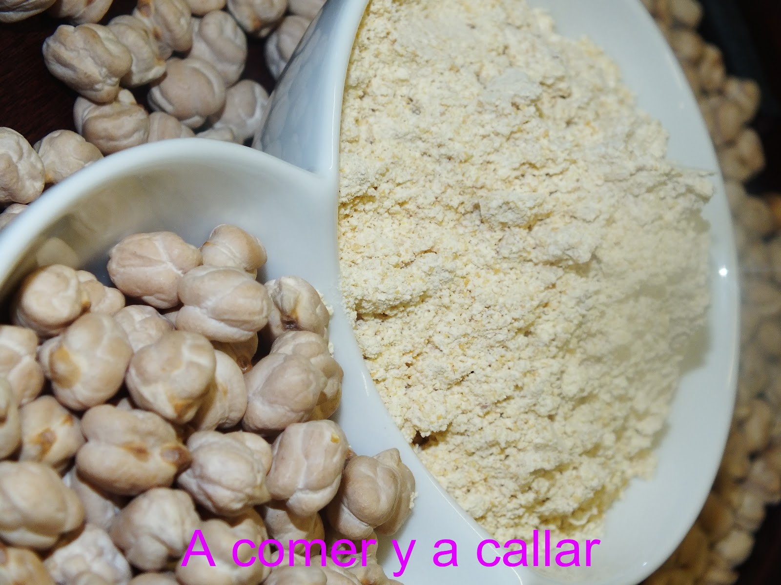 A comer y a callar HARINA DE GARBANZOS PARA EL PESCAITO FRITO.