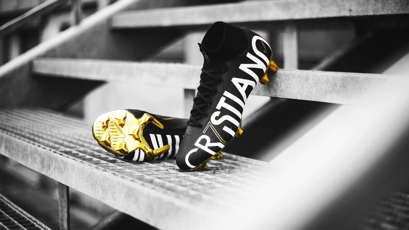 Juventus Scarpe Cristiano Ronaldo 2019 Nike Mercurial Ronaldo