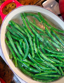 Green beans cooking