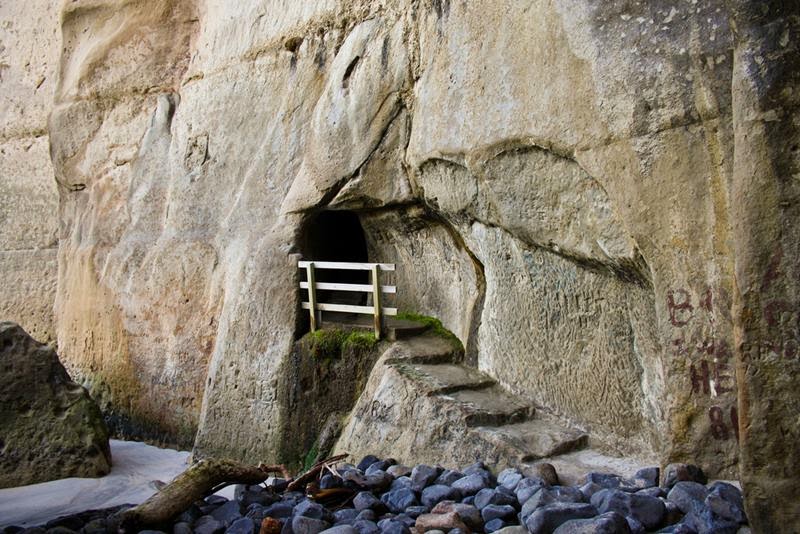 Father dig tunnel in the memory of his youngest daughter on the Beach of Dunedin, New Zealand.
