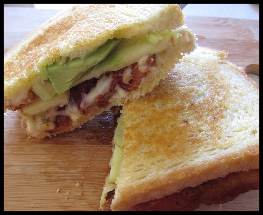 MOMS CRAZY COOKING Pepper Jack Grill Cheese with Apples