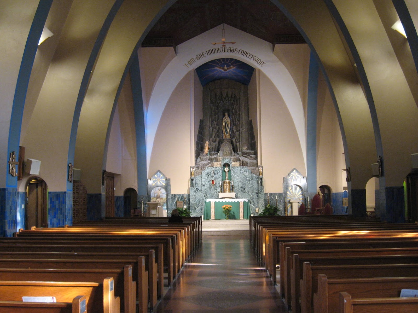 Brooklyn Catholic: St. Bernadette, Dyker Heights