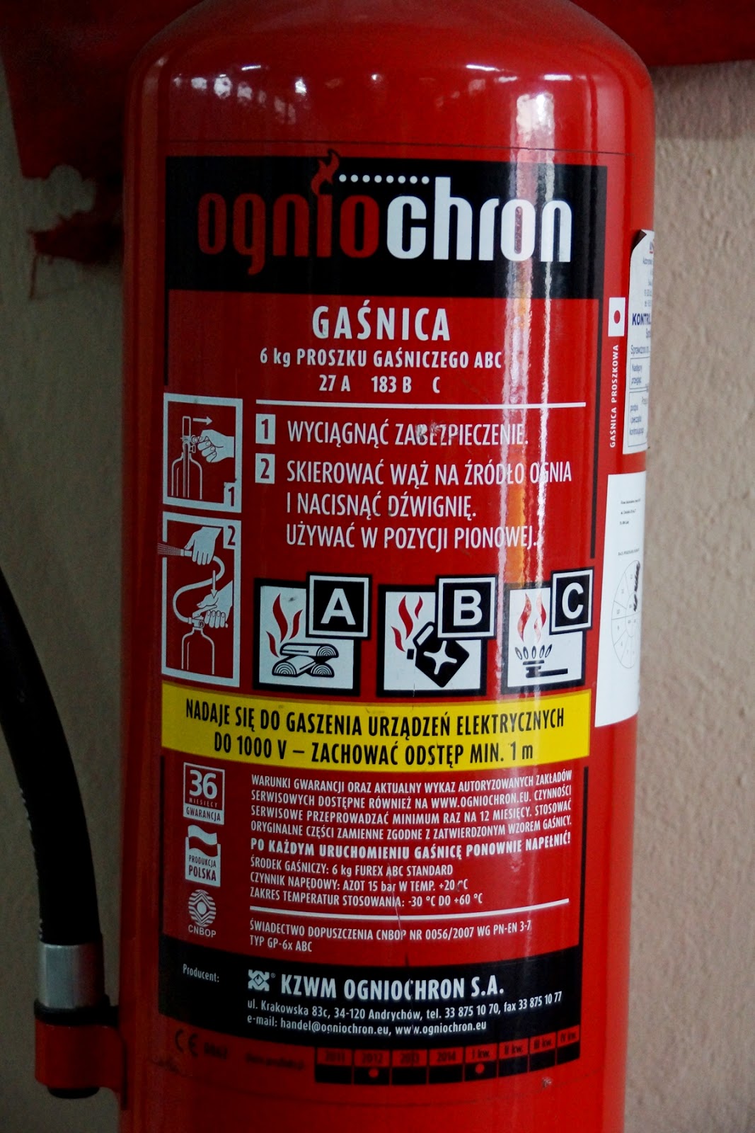 Jaką Grupę Pożarów Określa Symbol A Umieszczony Na Gaśnicy Szkolenia BHP z Awansem: Oznakowanie gaśnic