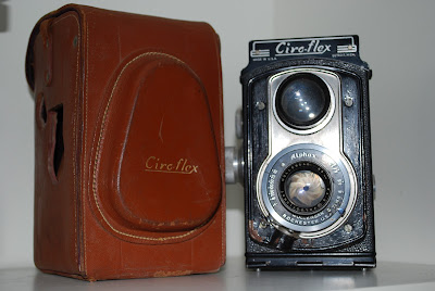 Schlaich Home Improvements: A well placed nick nack is a happy nick nack