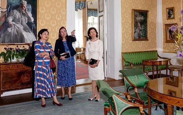 Queen Silvia and First Lady Kim Jung-sook, Crown Princess Victoria, Prince Carl Philip and Princess Sofia at concert