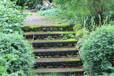 Dunn Gardens - Characteristic Olmsted Stairs Uncovered in 1992