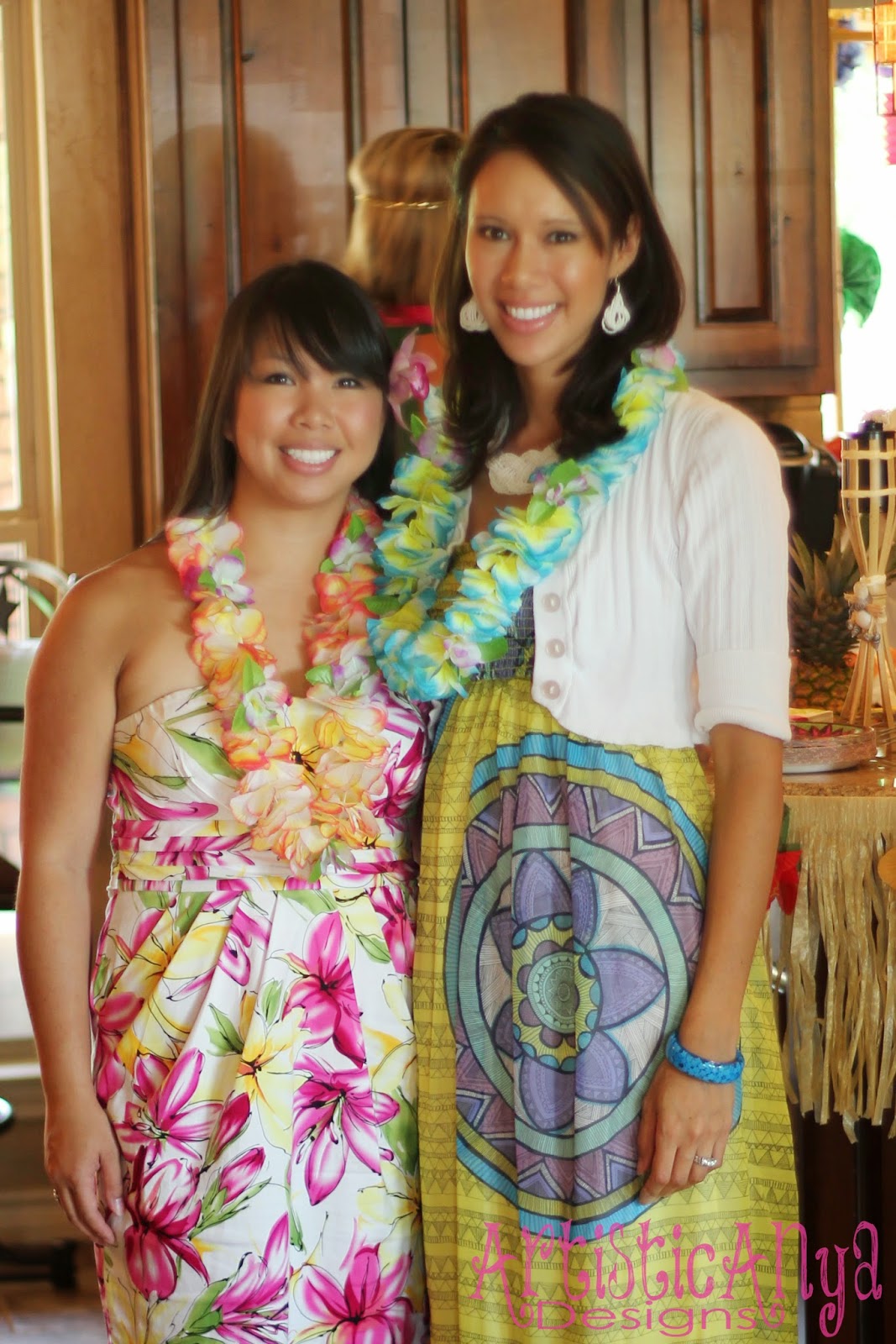 Artistic Anya Designs: Hawaiian Luau Party