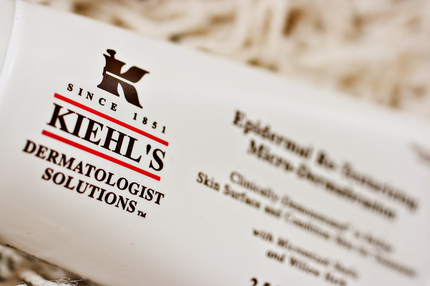 ANYWEARS Kiehl's Epidermal ReTexturizing MicroDermabrasion Review