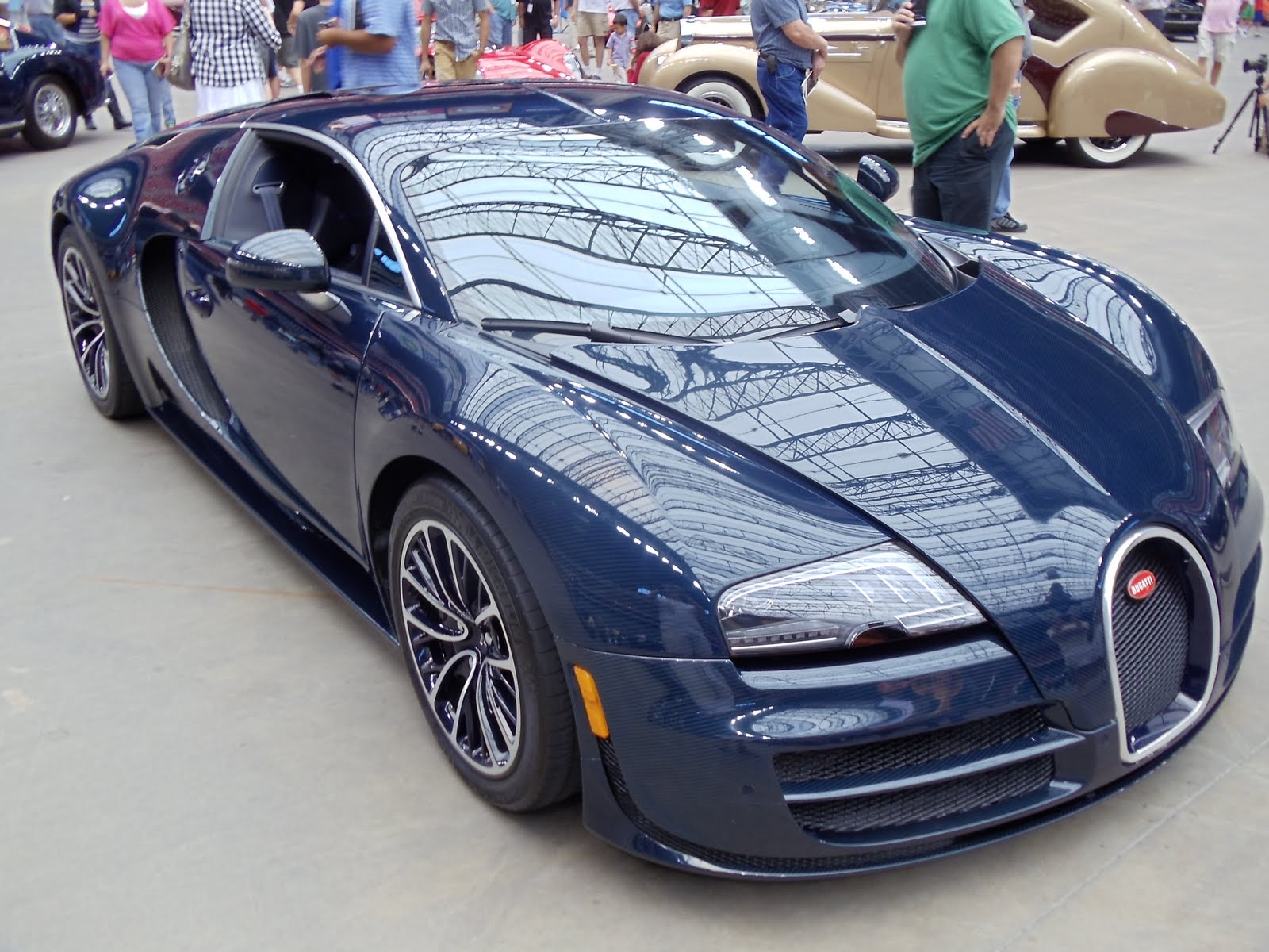  CarJunkie39;s Car Review: First Impression: Bugatti Veyron Super Sport